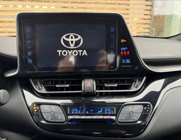 Toyota C-HR Hatchback 1,2 l 85 kw