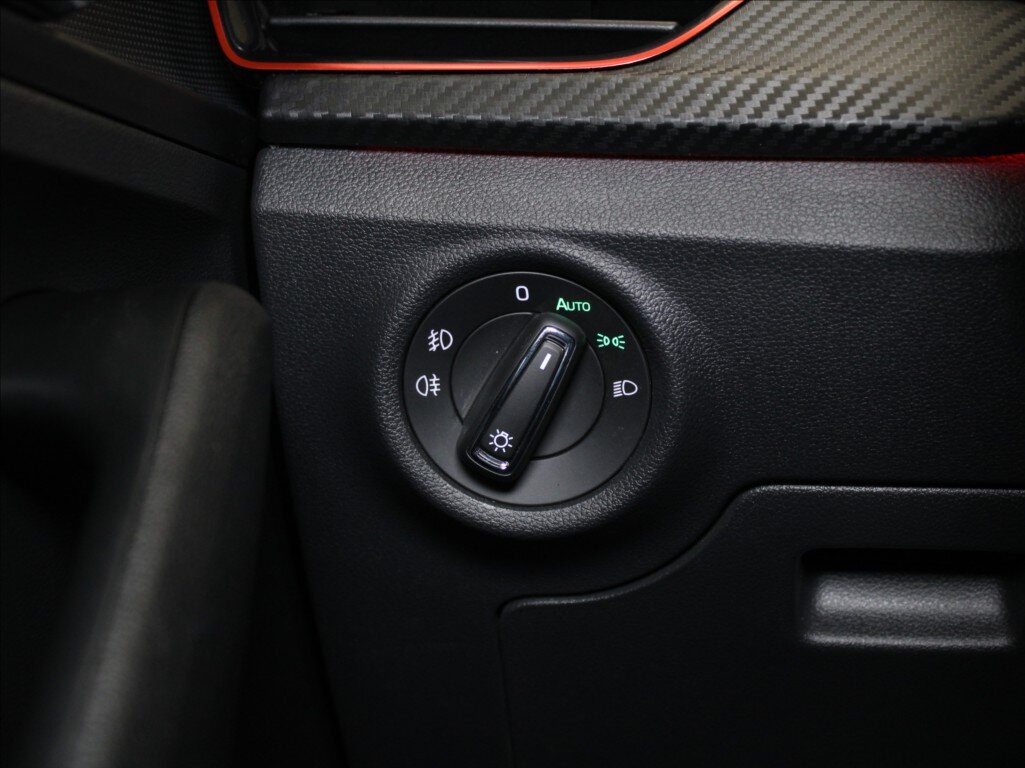 Škoda Kamiq SUV / Terénní 1,5 l 110 kw