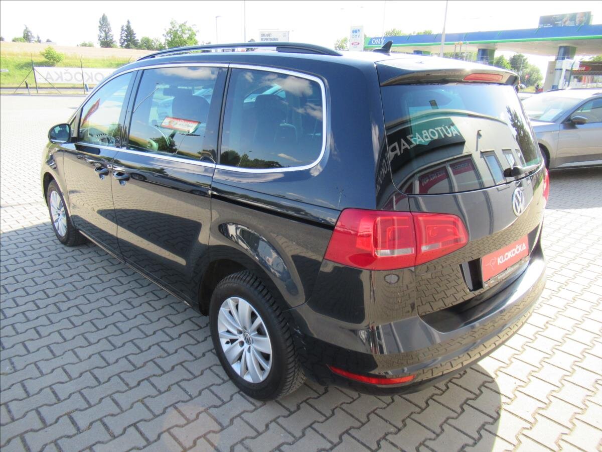 Volkswagen Sharan MPV 2,0 l 103 kw