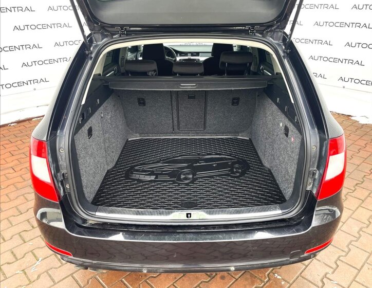 Škoda Superb Kombi 2,0 l 103 kw