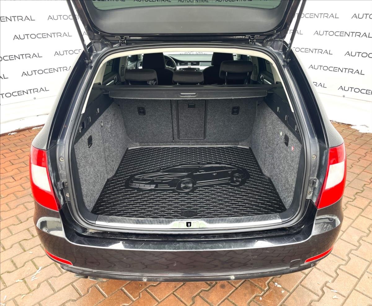 Škoda Superb Kombi 2,0 l 103 kw