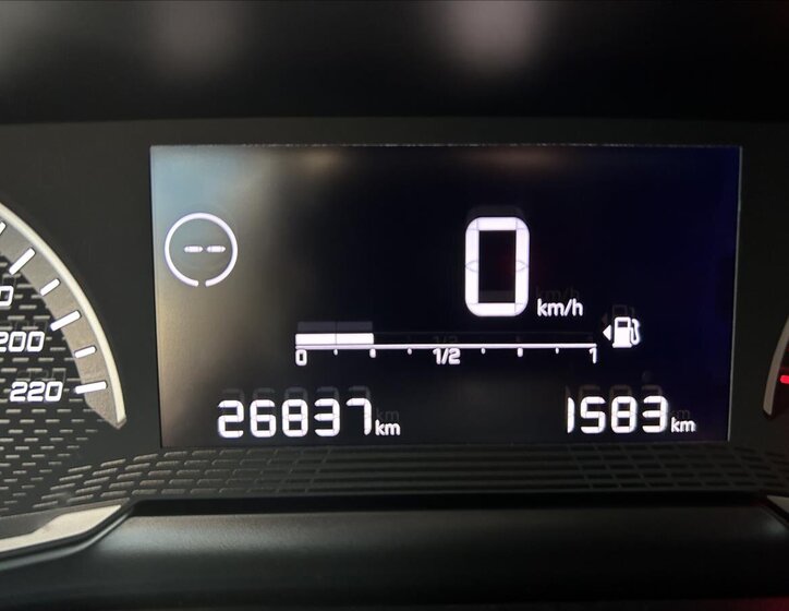 Peugeot 2008 SUV / Terénní 1,2 l 74 kw