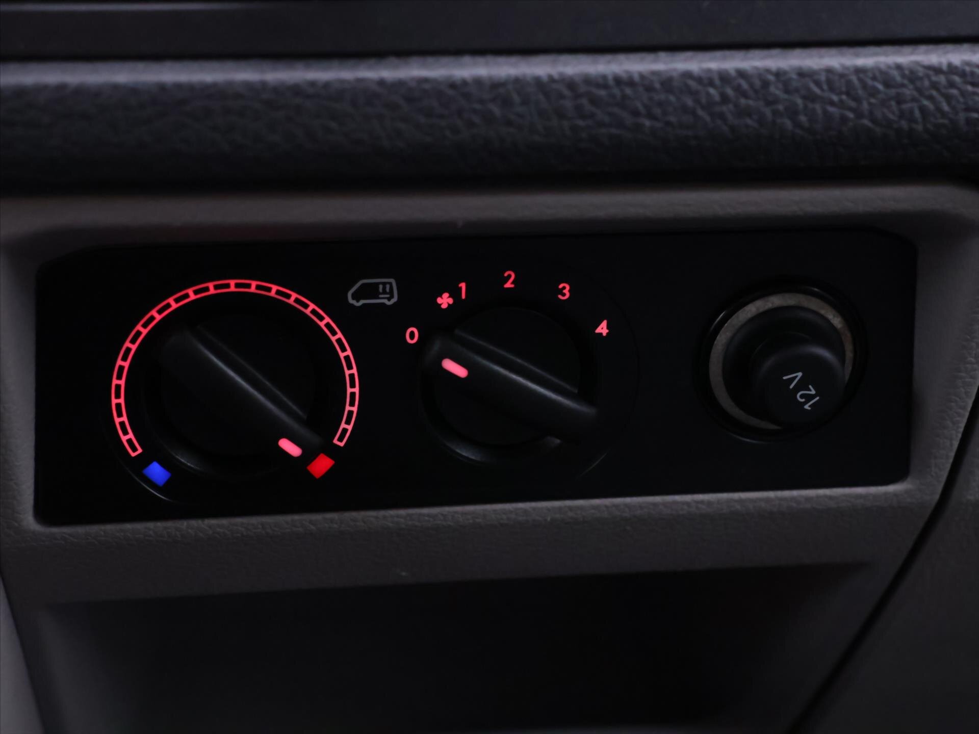 Volkswagen Transporter Kombi 2,0 l 110 kw