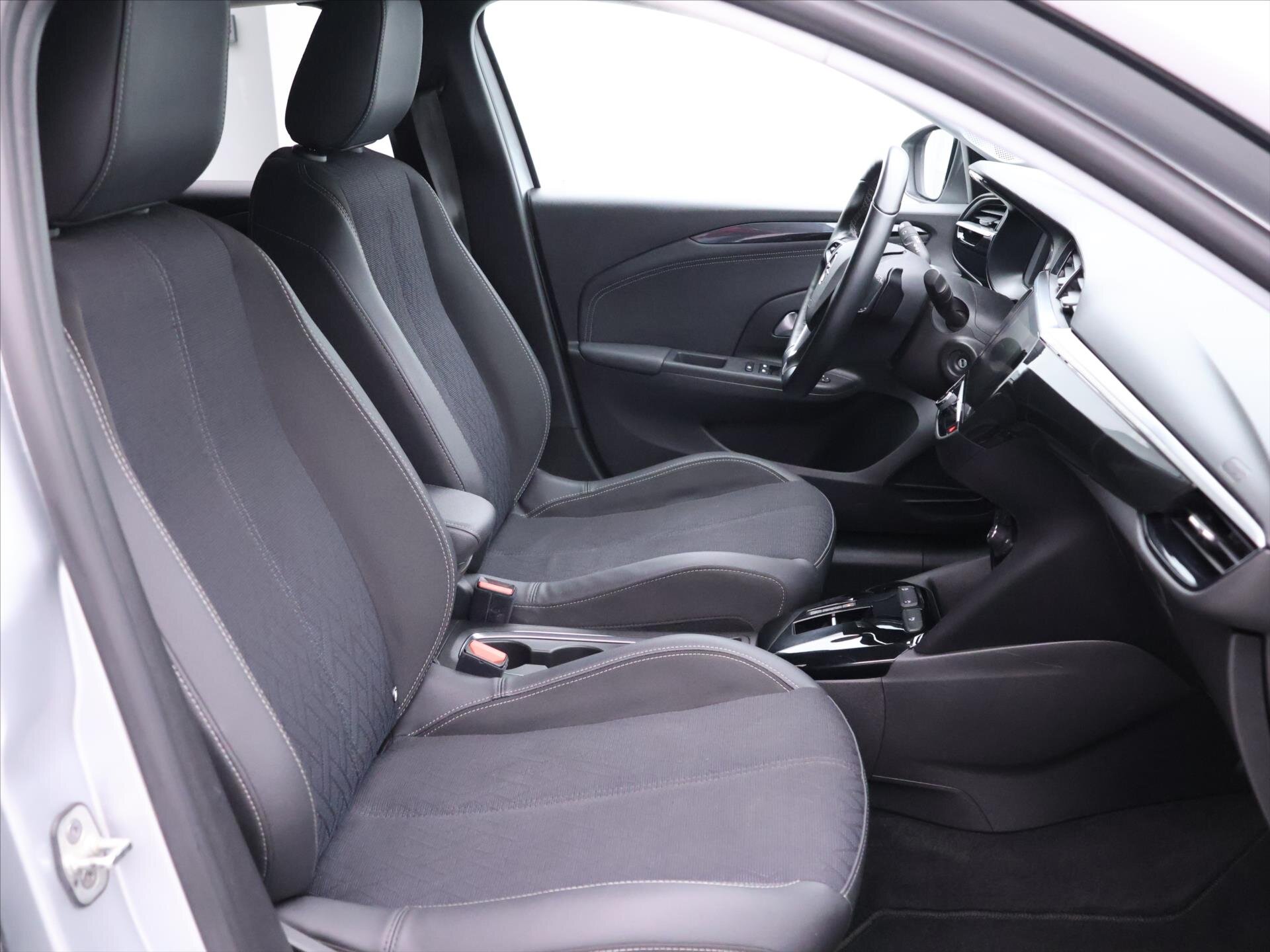 Opel Corsa Hatchback 1,2 l 74 kw