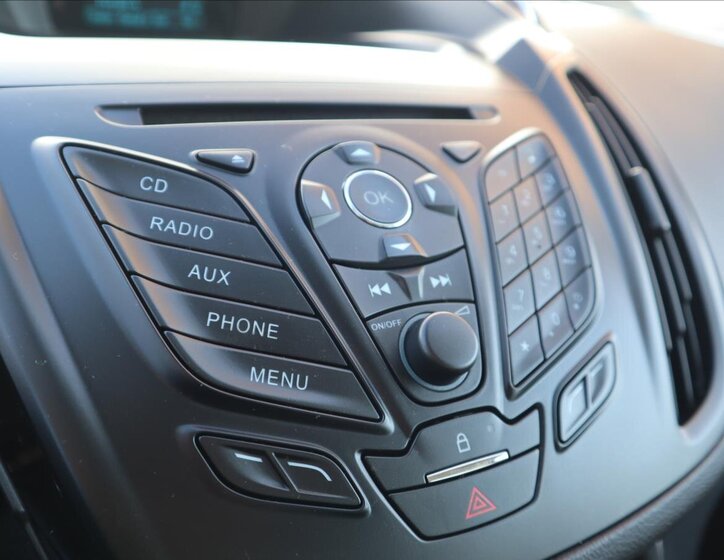 Ford Kuga SUV / Terénní 1,6 l 110 kw