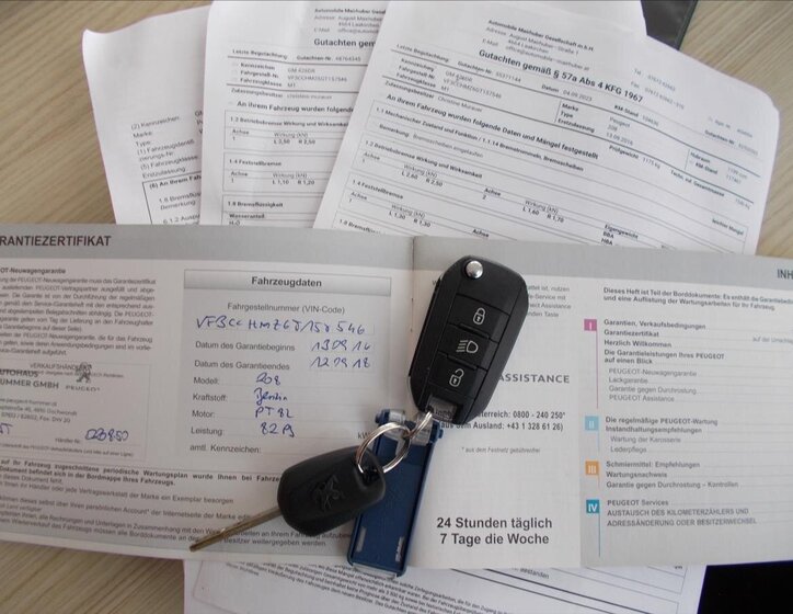 Peugeot 208 Hatchback 1,2 l 60 kw