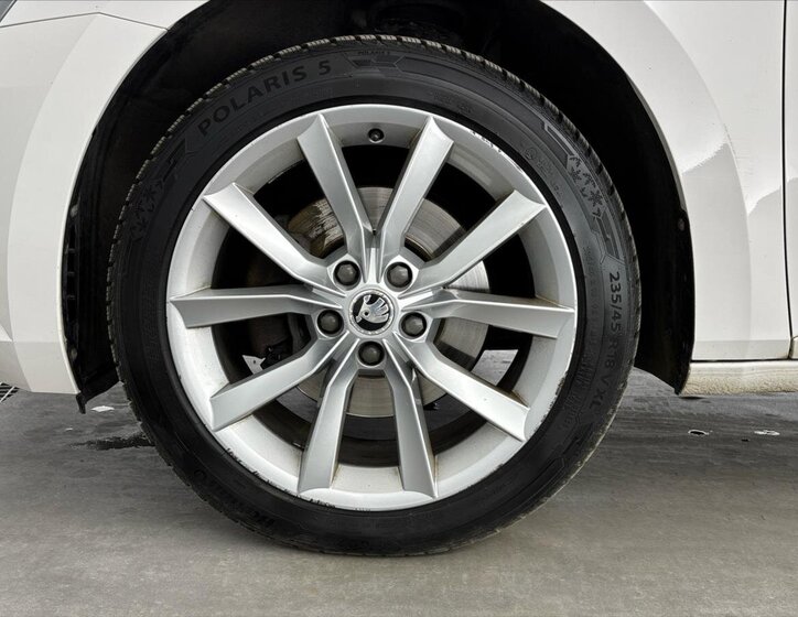 Škoda Superb Kombi 2,0 l 140 kw