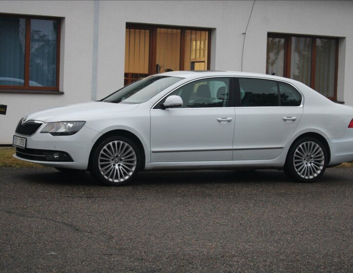 Škoda Superb Sedan 2,0 l 125 kw