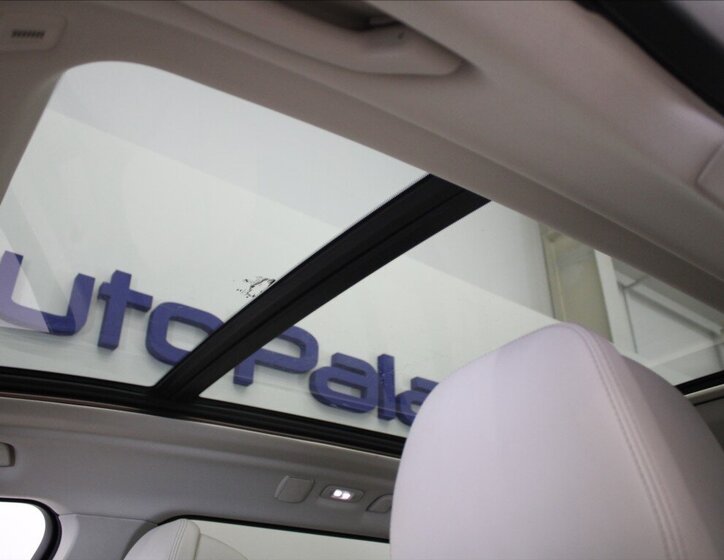 BMW X7 SUV / Terénní 3,0 l 195 kw