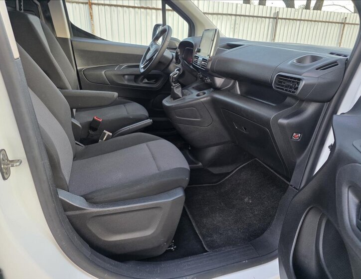 Opel Combo Skříň 1,5 l 75 kw