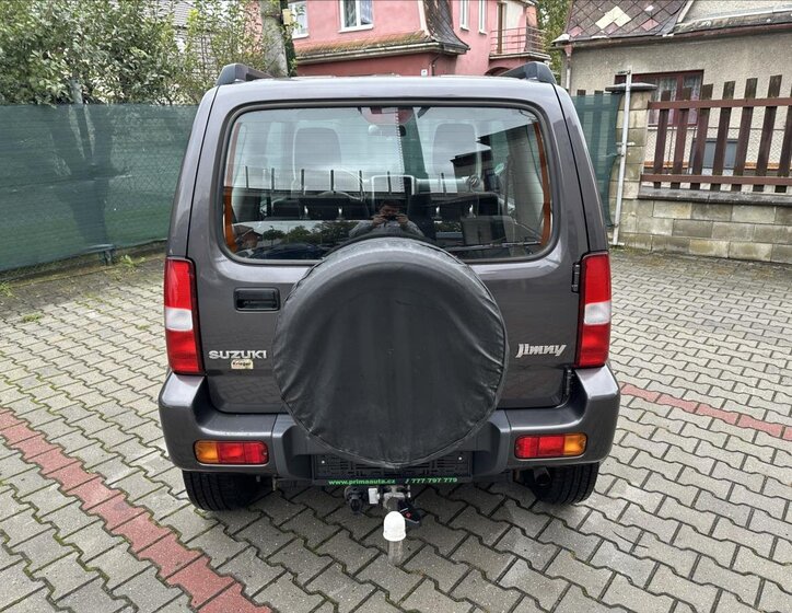 Suzuki Jimny 4