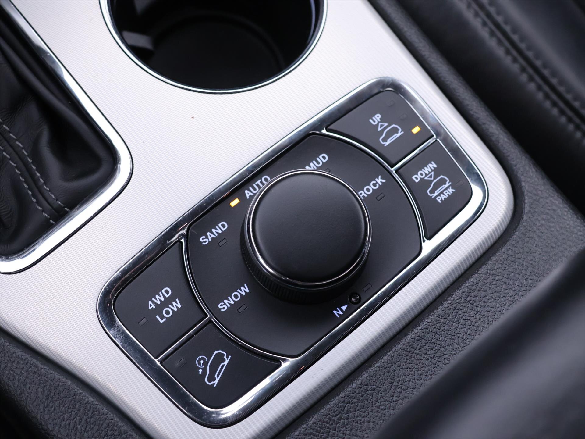 Jeep Grand Cherokee SUV 3,0 l 184 kw