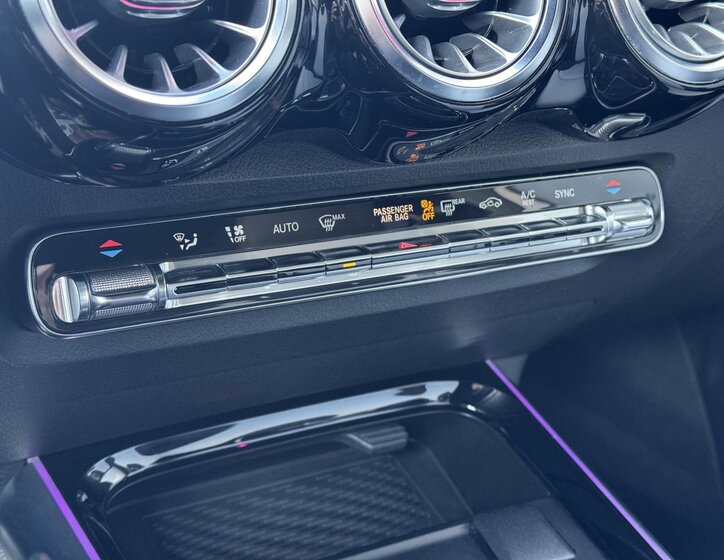 Mercedes-Benz GLB SUV / Terénní 2,0 l 110 kw