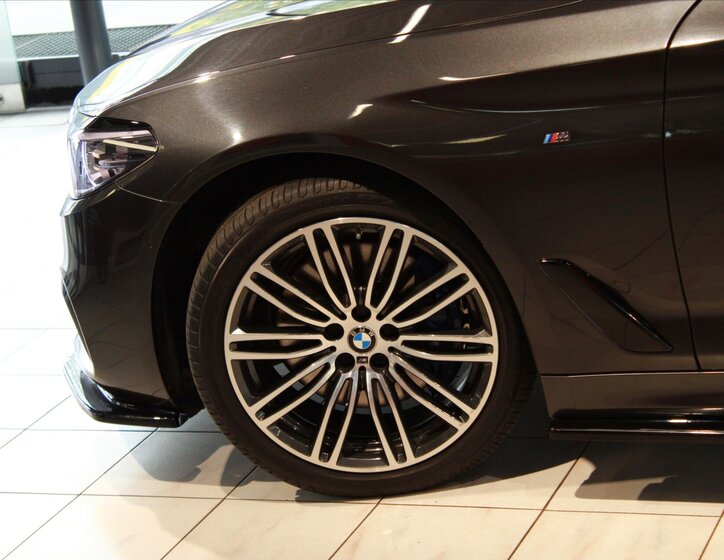 BMW Řada 5 29