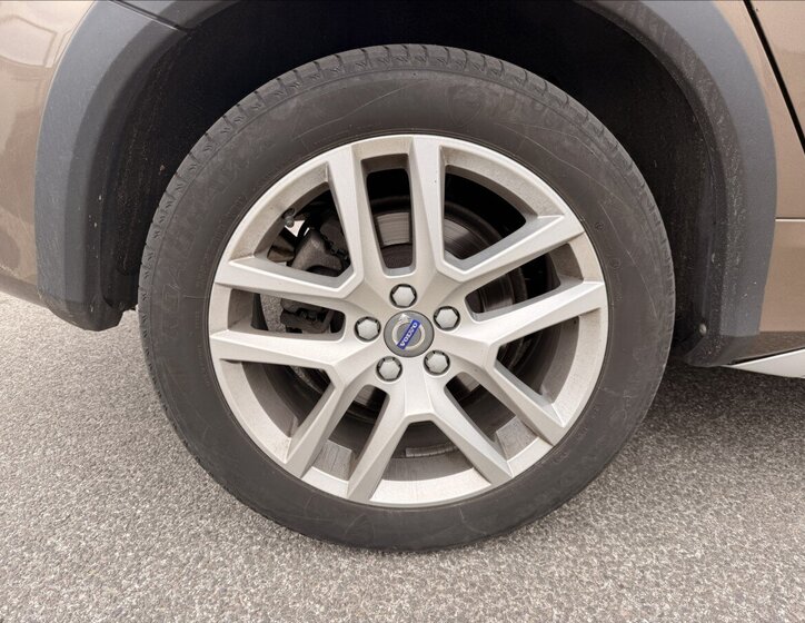 Volvo V60 Kombi 2,0 l 180 kw