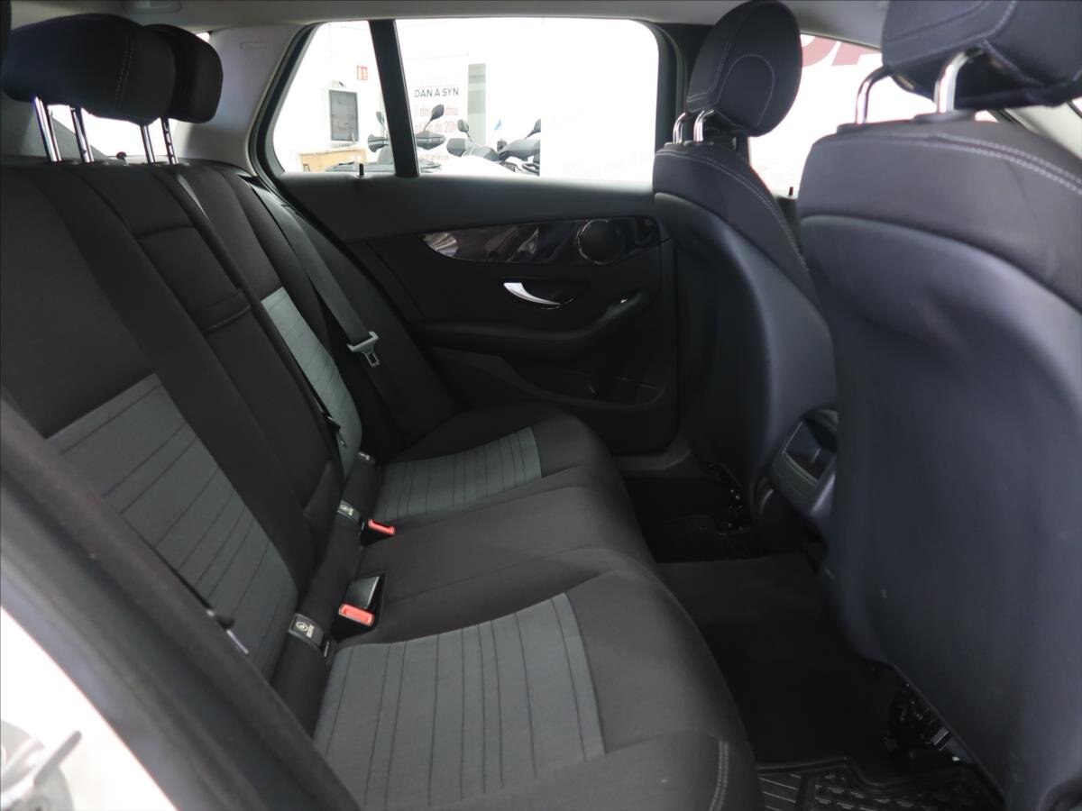 Mercedes-Benz Třídy C Kombi 1,6 l 100 kw