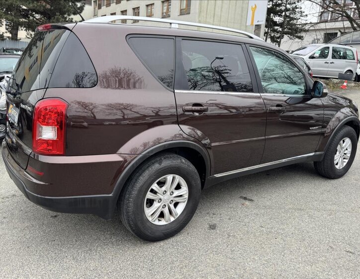 SsangYong Rexton SUV / Terénní 2,0 l 114 kw