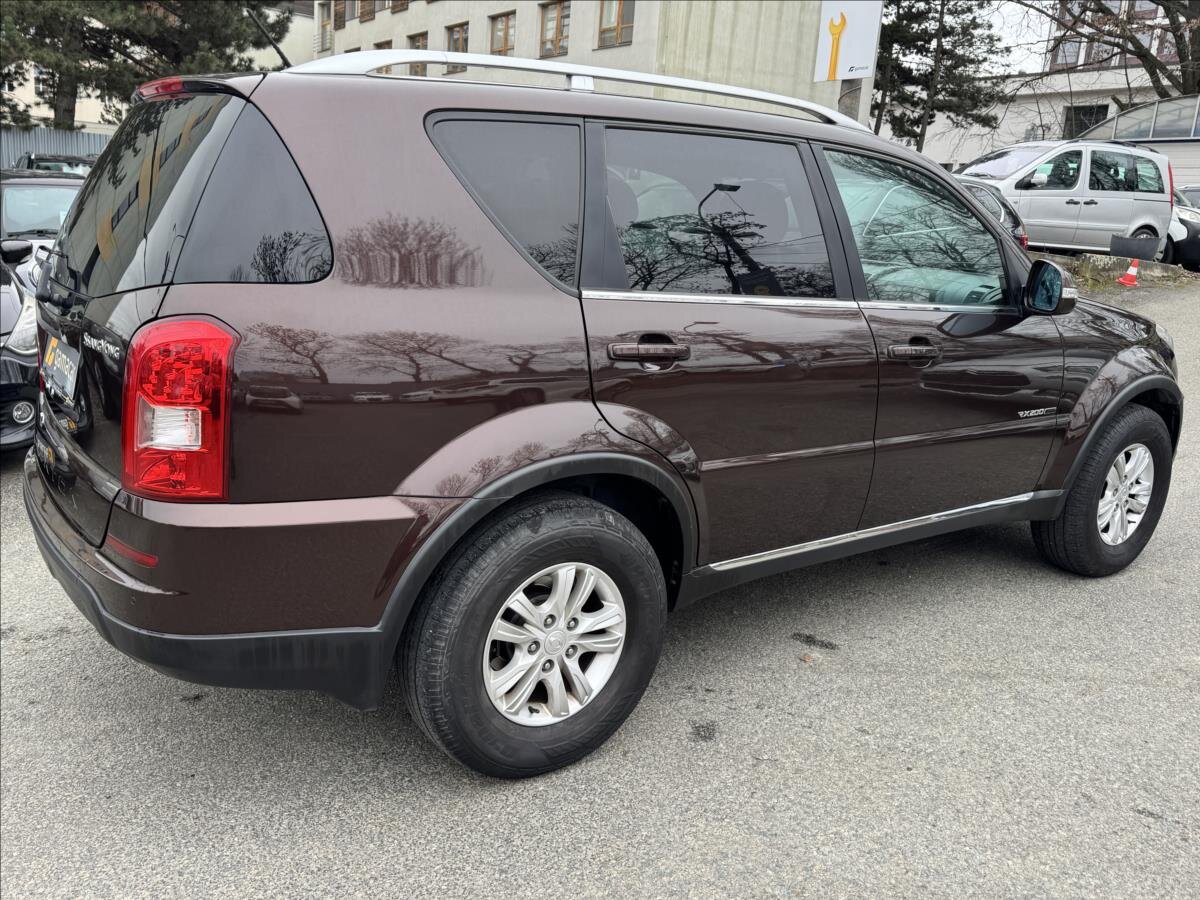 SsangYong Rexton SUV / Terénní 2,0 l 114 kw