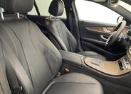 Mercedes-Benz Třídy E 8