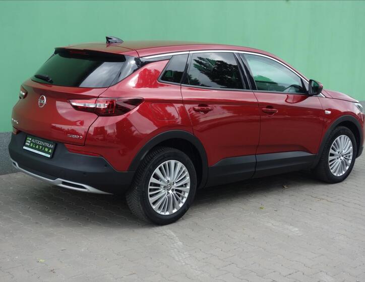 Opel Grandland X 8