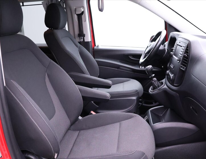 Mercedes-Benz Vito Kombi 2,1 l 100 kw