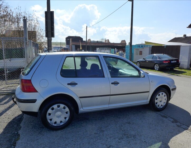 Volkswagen Golf Hatchback 1,9 l 74 kw