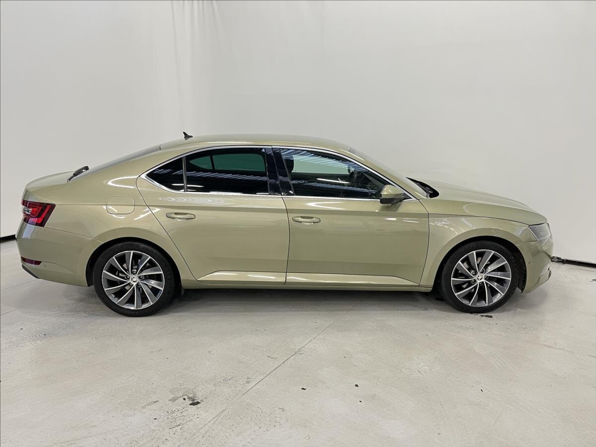 Škoda Superb Liftback 2,0 l 140 kw