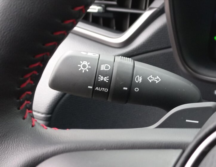 Toyota Corolla Cross CUV 2,0 l 98 kw