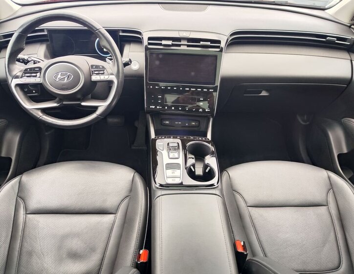 Hyundai Tucson SUV 1,6 l 195 kw