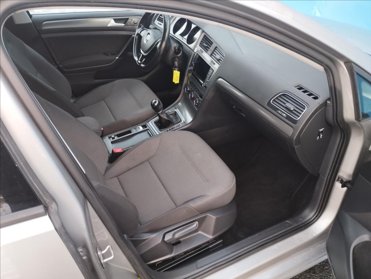 Volkswagen Golf Hatchback 1,4 l 90 kw