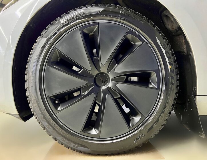 Tesla Model 3 Sedan 0,0 324 kw