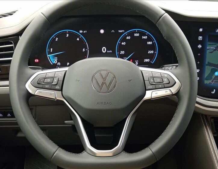 Volkswagen Touareg 12