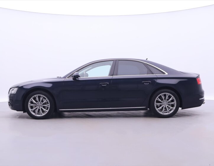 Audi A8 Sedan 4,2 l 273 kw
