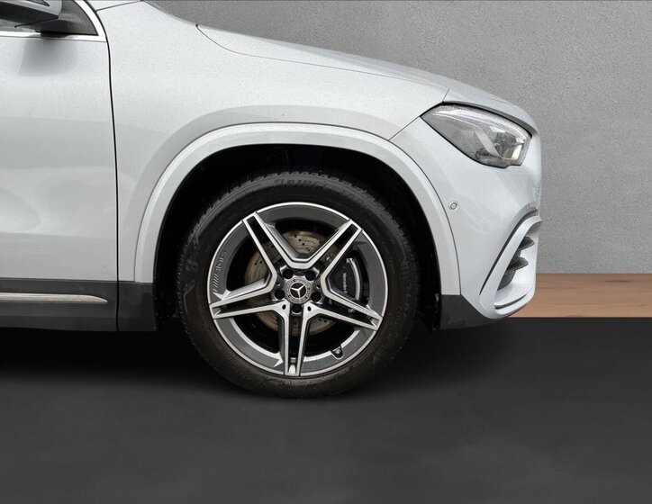 Mercedes-Benz GLA SUV 2,0 l 110 kw