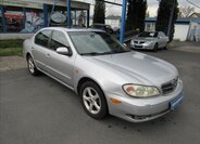 Nissan Maxima Sedan / Limuzína 2,0 l 103 kw