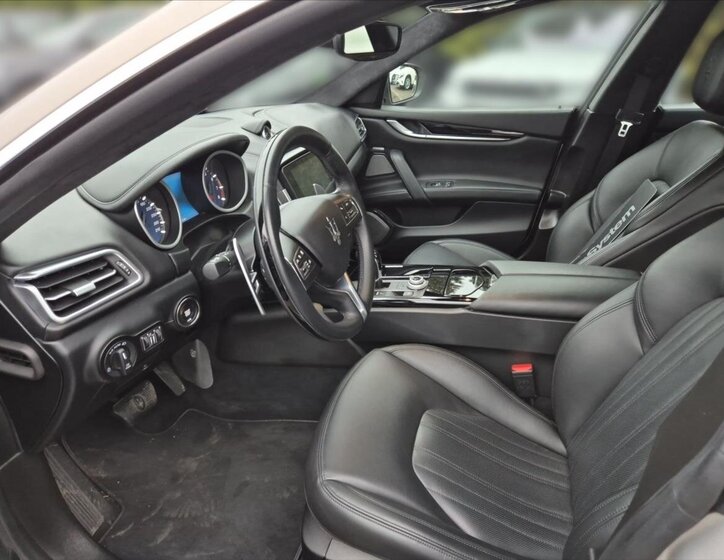 Maserati Ghibli Sedan 3,0 l 316 kw