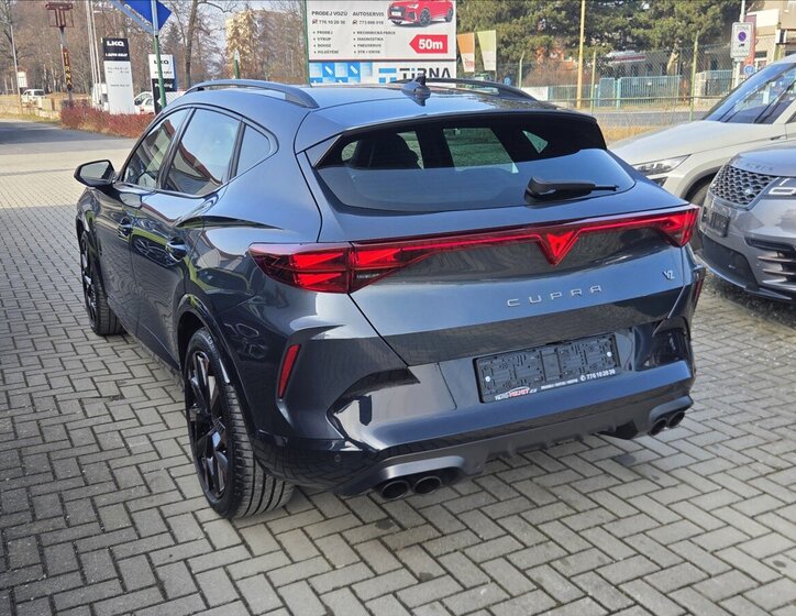 Cupra Formentor SUV / Terénní 2,0 l 245 kw