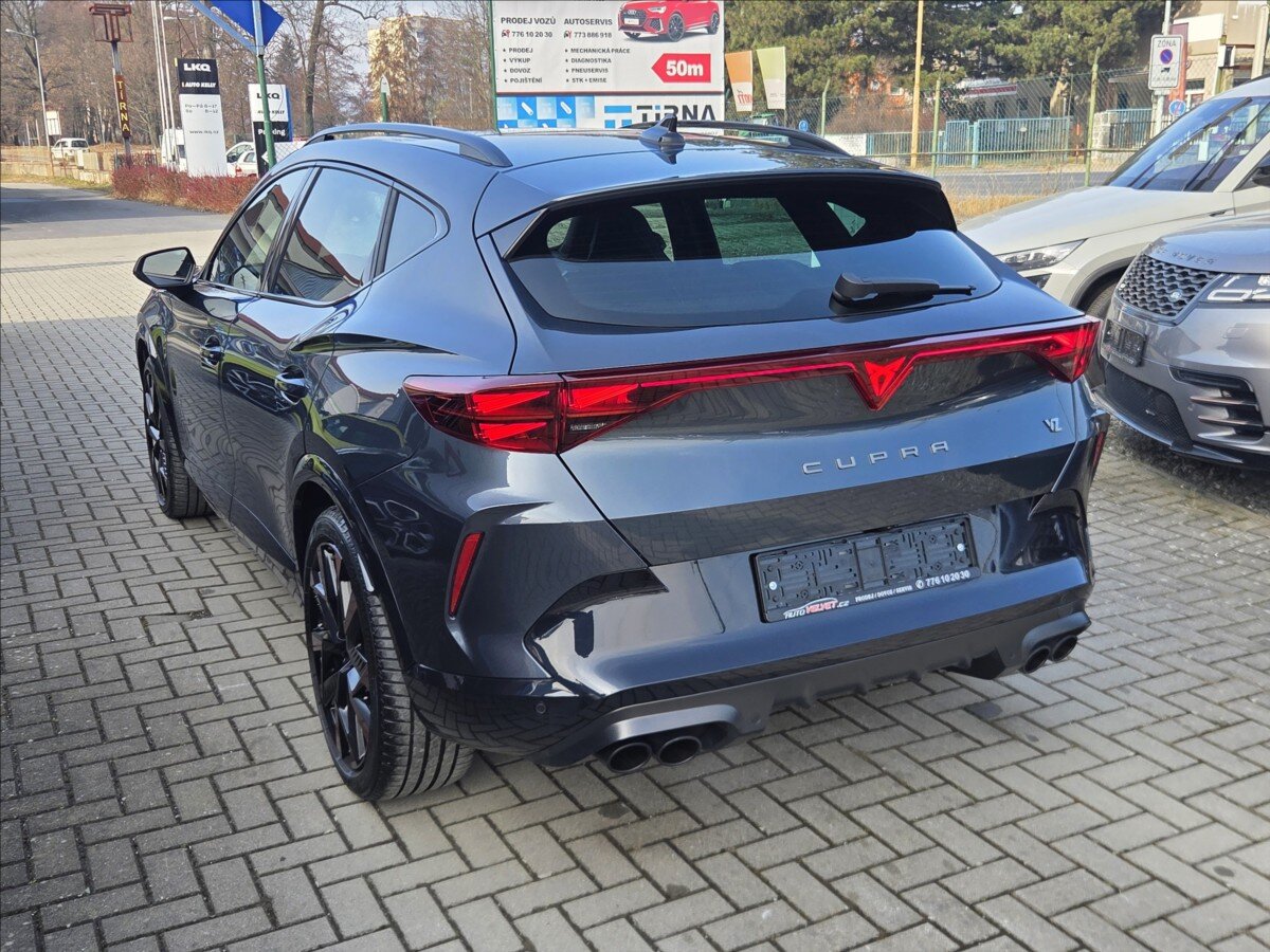 Cupra Formentor SUV / Terénní 2,0 l 245 kw