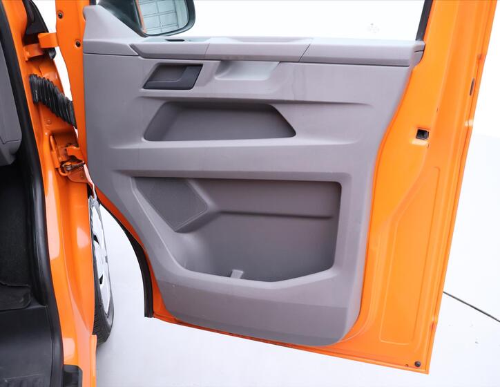 Volkswagen Transporter 11