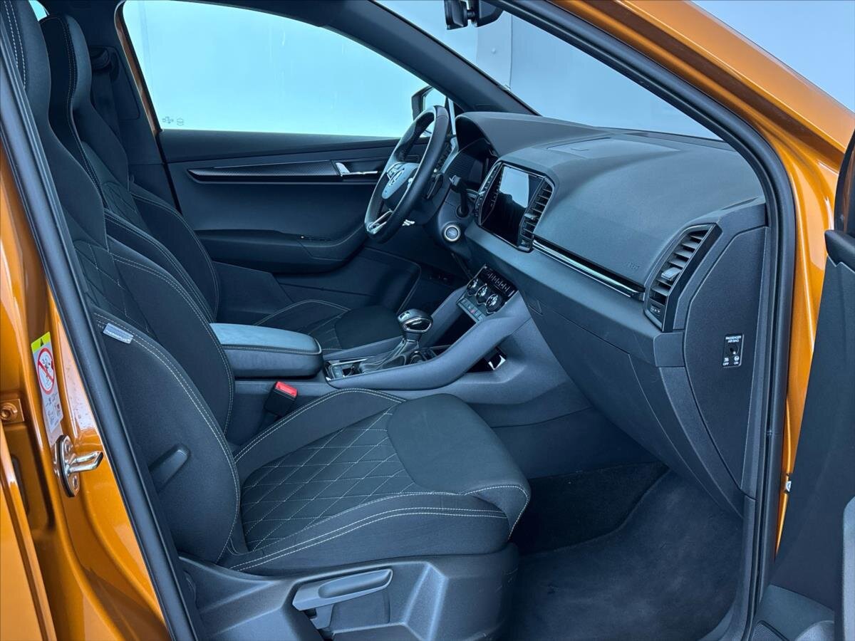 Škoda Karoq SUV / Terénní 1,5 l 110 kw