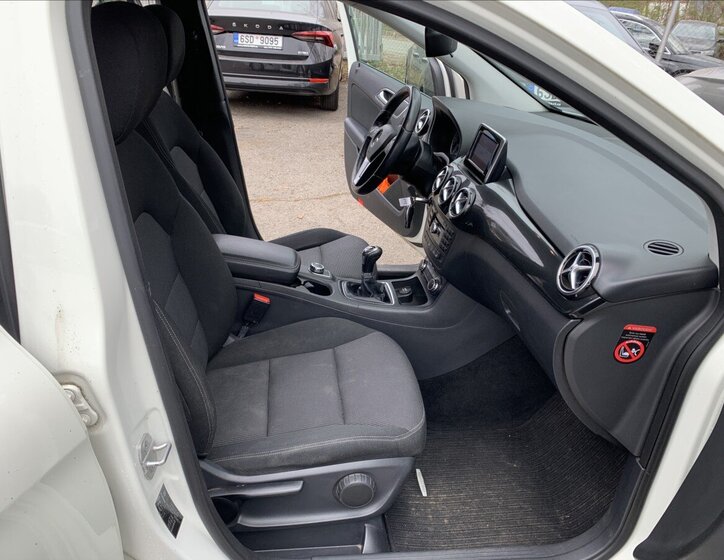 Mercedes-Benz Třídy B Hatchback 1,6 l 90 kw