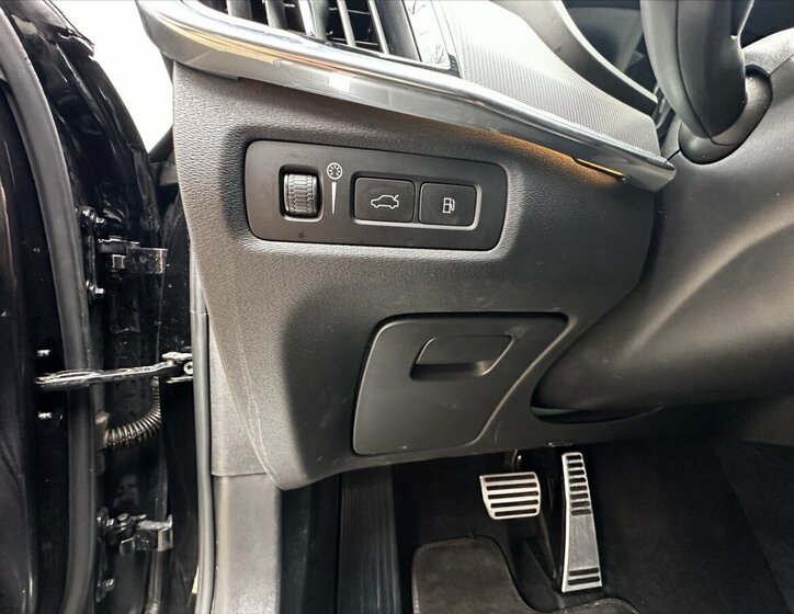 Volvo V90 Kombi 2,0 l 186 kw