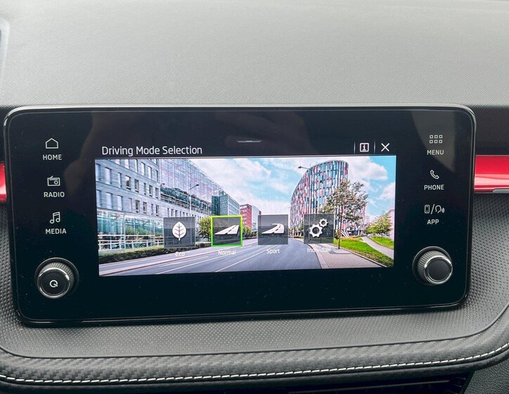 Škoda Fabia Hatchback 1,0 l 85 kw