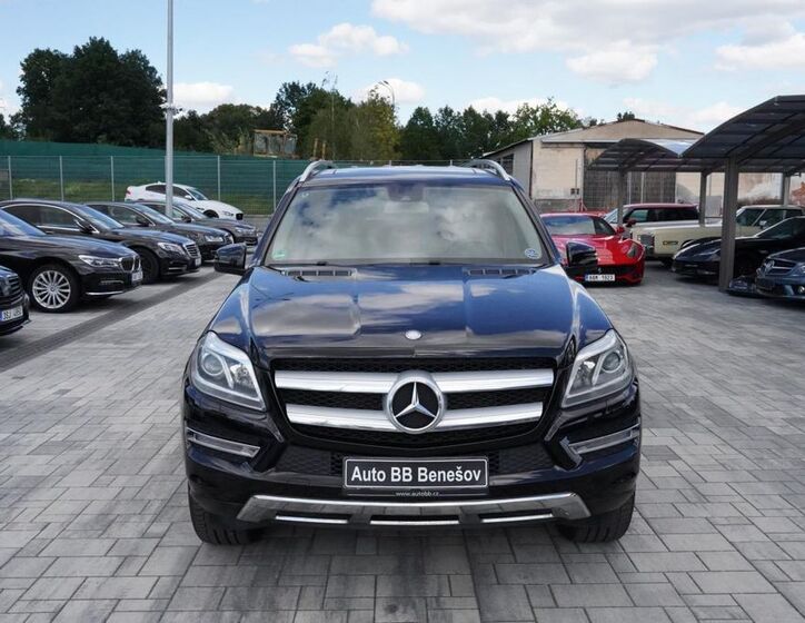 Mercedes-Benz GL 1
