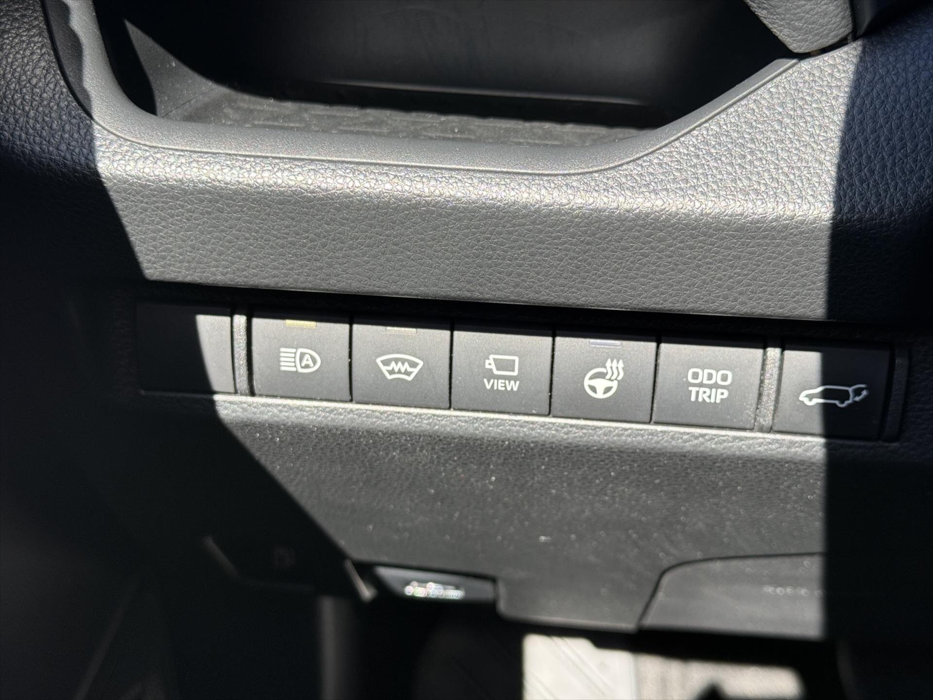 Toyota RAV4 SUV / Terénní 2,5 l 131 kw