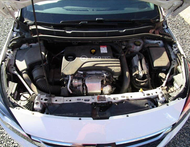 Opel Astra Hatchback 999,0 77 kw