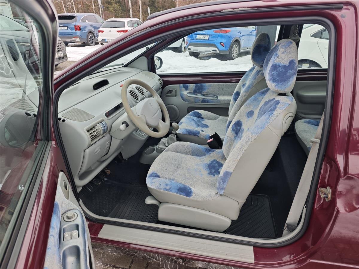 Renault Twingo Hatchback 1,1 l 43 kw