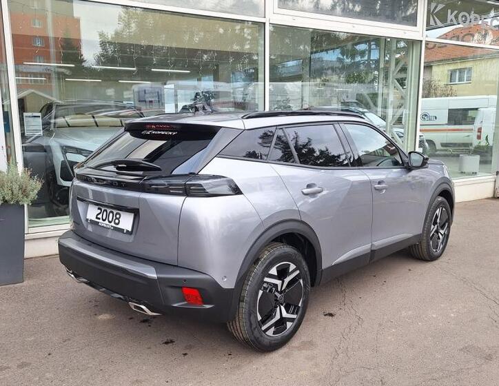 Peugeot 2008 6