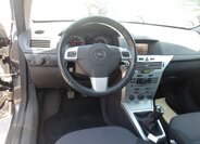 Opel Astra Hatchback 1,4 l 66 kw
