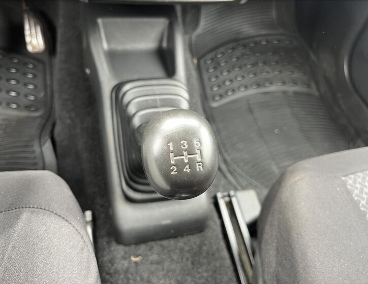 Suzuki Jimny SUV / Terénní 1,3 l 63 kw